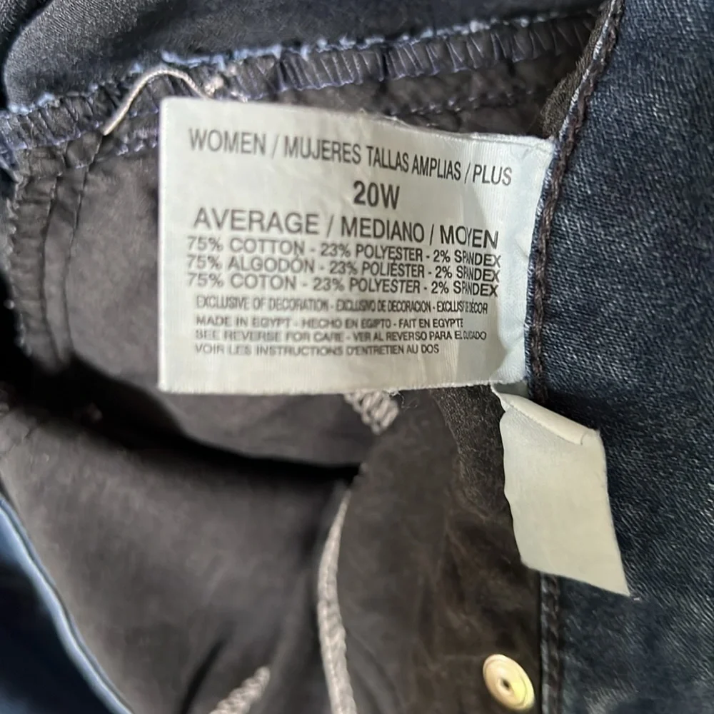 Gloria Vanderbilt Super Amanda Slim Leg Blue Jeans. Size:  20W